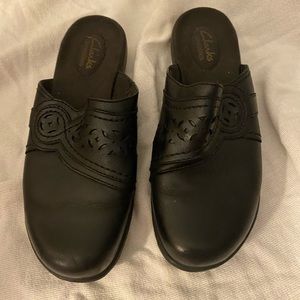 Clarks shoes women size 7.5 black